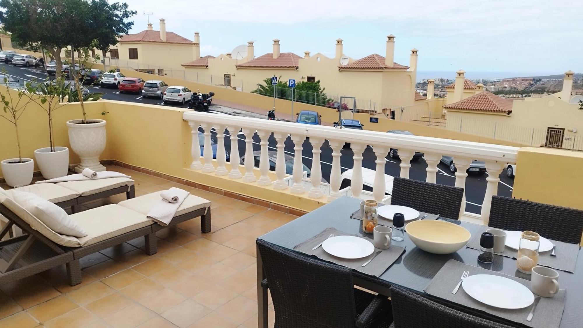 Charming & Sunny Apartment With Ocean View Costa Adeje  Exterior photo